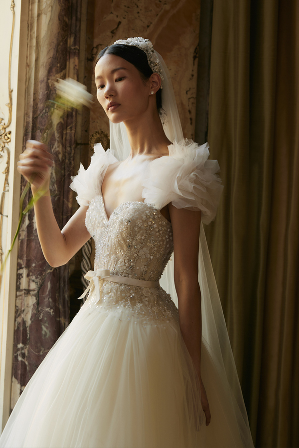 elie-saab-fall-22-bridal-02