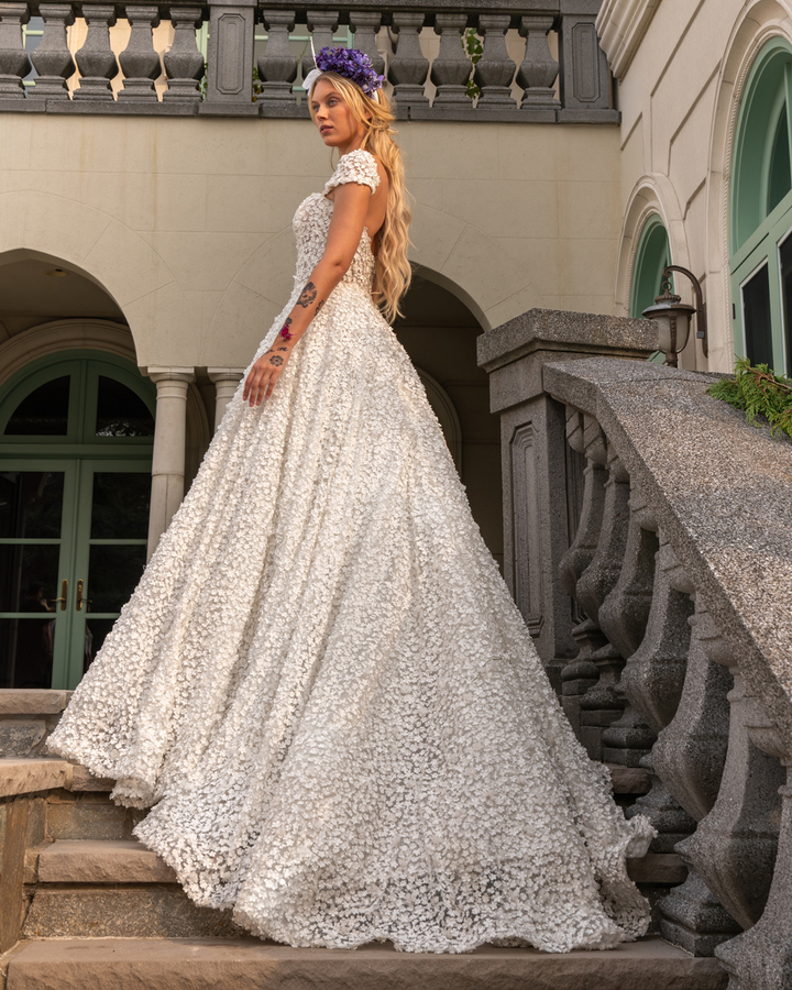 reem-acra-bridal-fw2022-17