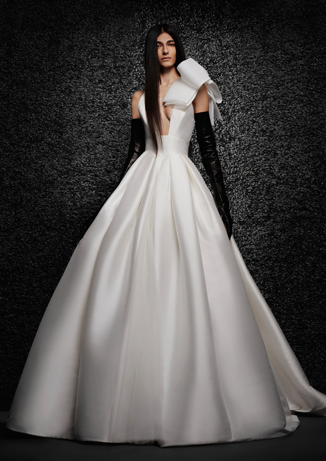 Vera wang bride launches in partnership with pronovias group