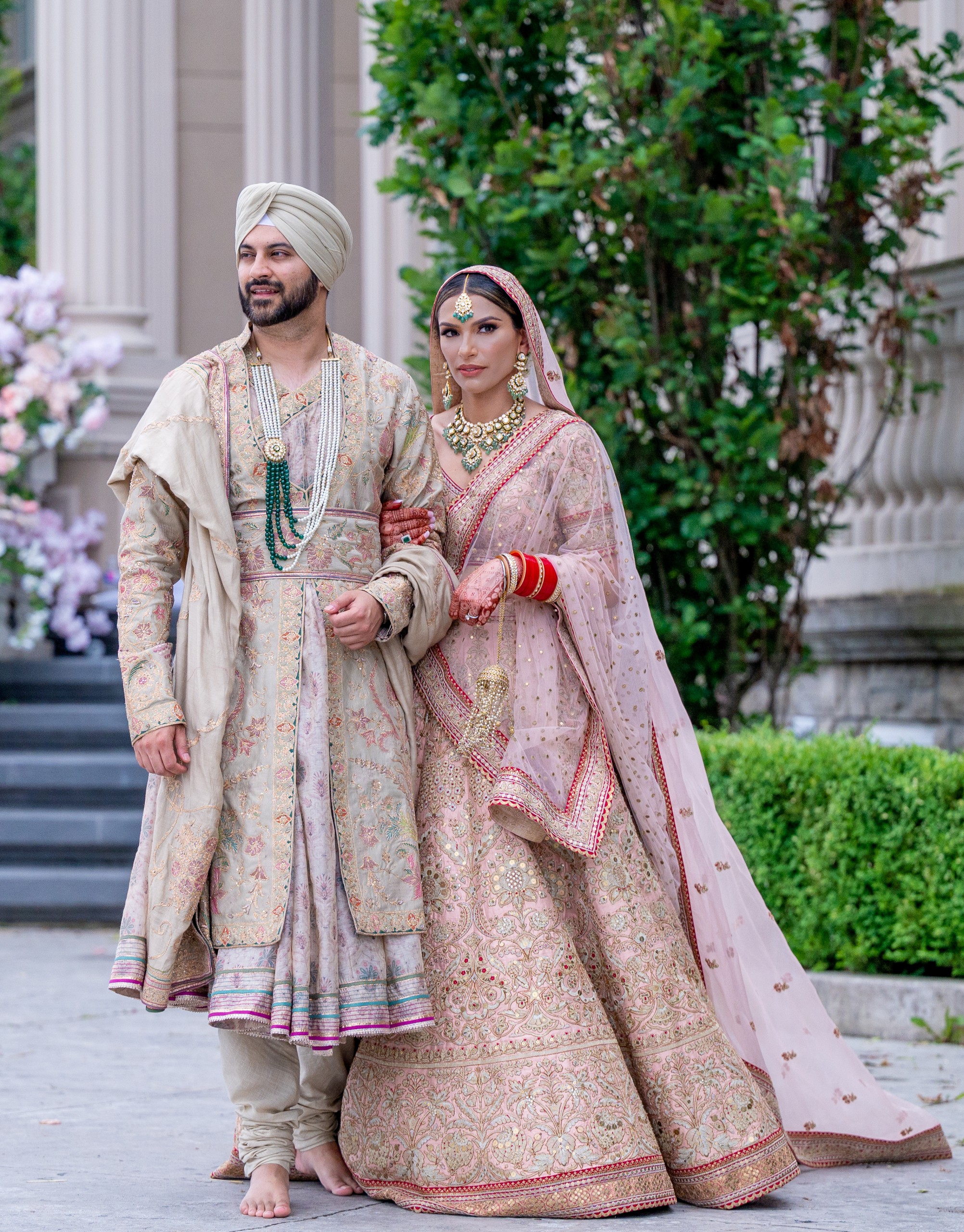 8 Different & Graceful Ways to Coordinate Outfits at Your Wedding |  WeddingBazaar