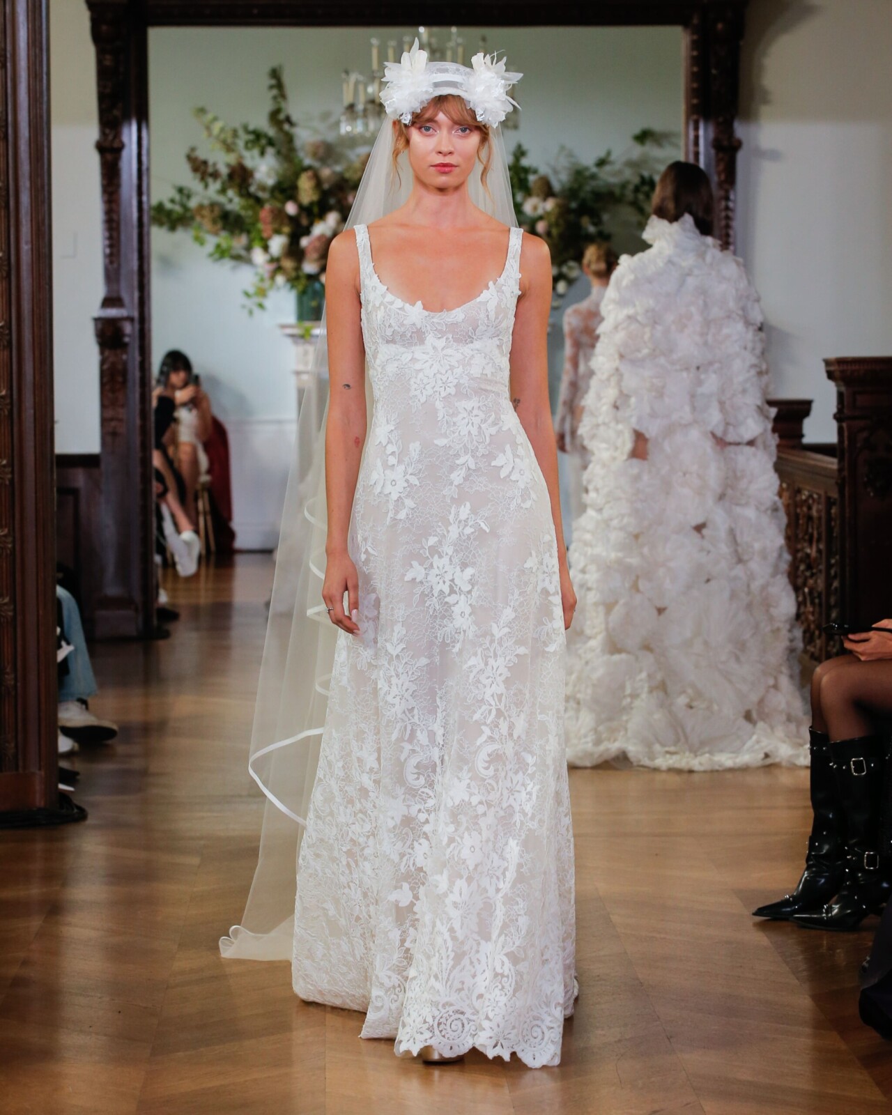 MoniqueLhuillierFall2026Bridal_Felicity.jp:Users:nancywsm:Downloads:iloveimg-compressed:06_MoniqueLhuillierFall2026Bridal_Felicity.jpgg