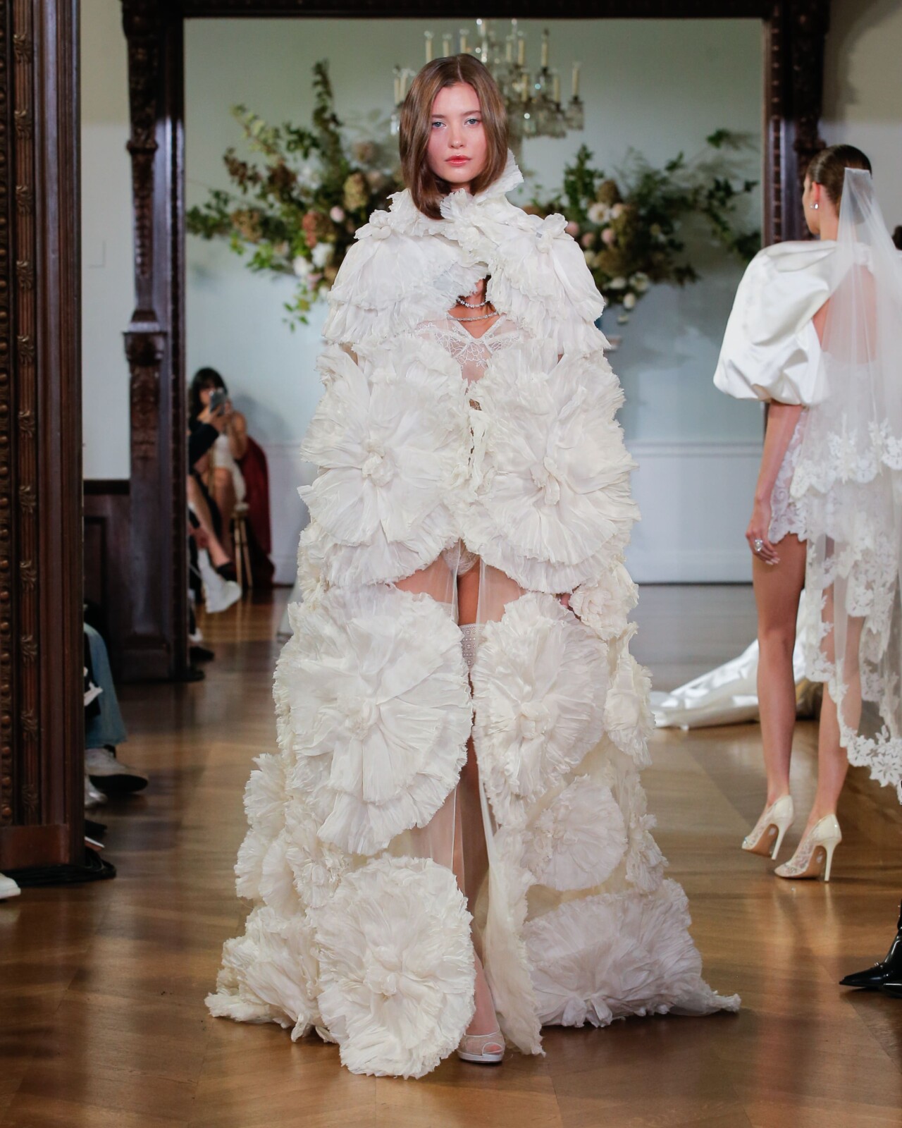 MoniqueLhuillierFall2026Bridal_Paisley