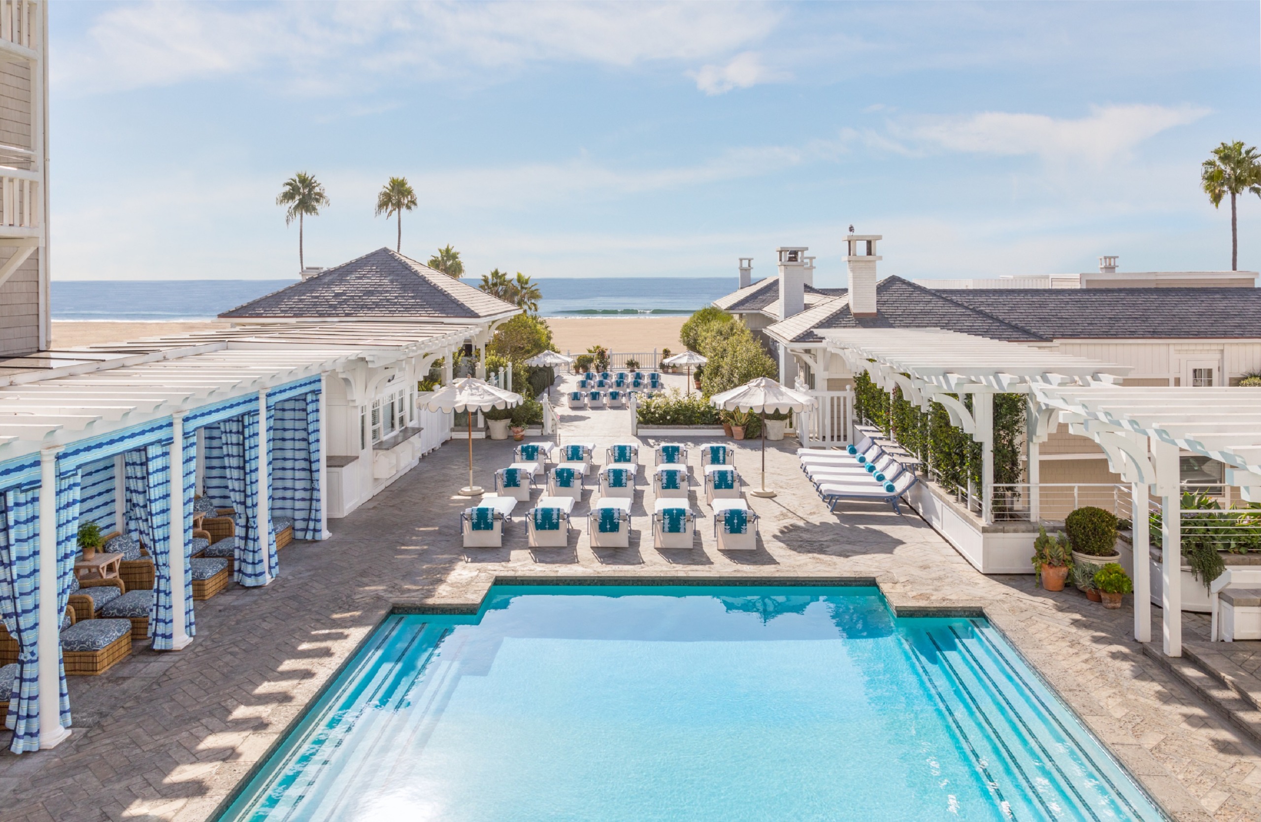 Shutters_PoolMidday-0006_v4