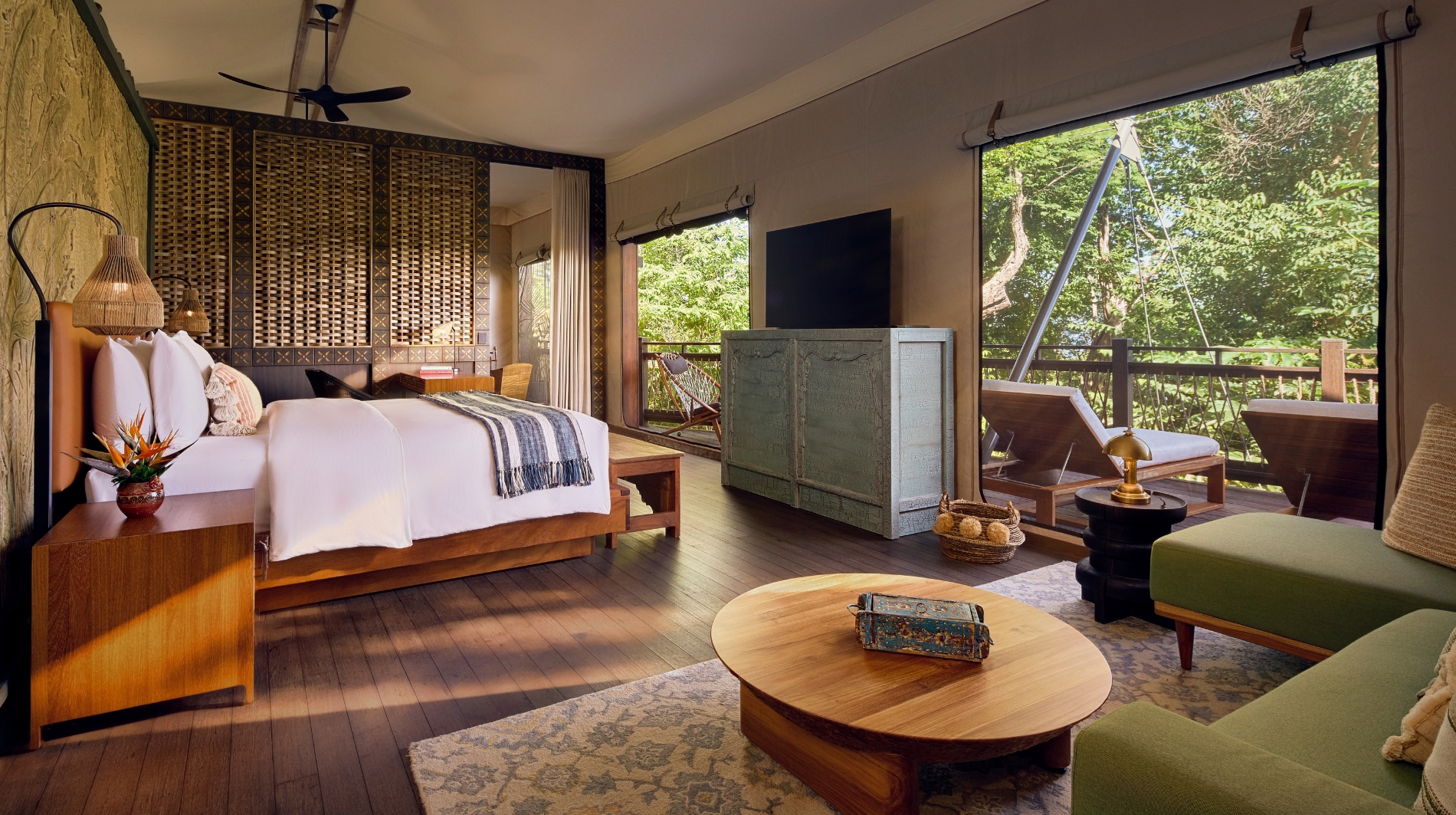 Treetop-Tent-Main-Bedroom