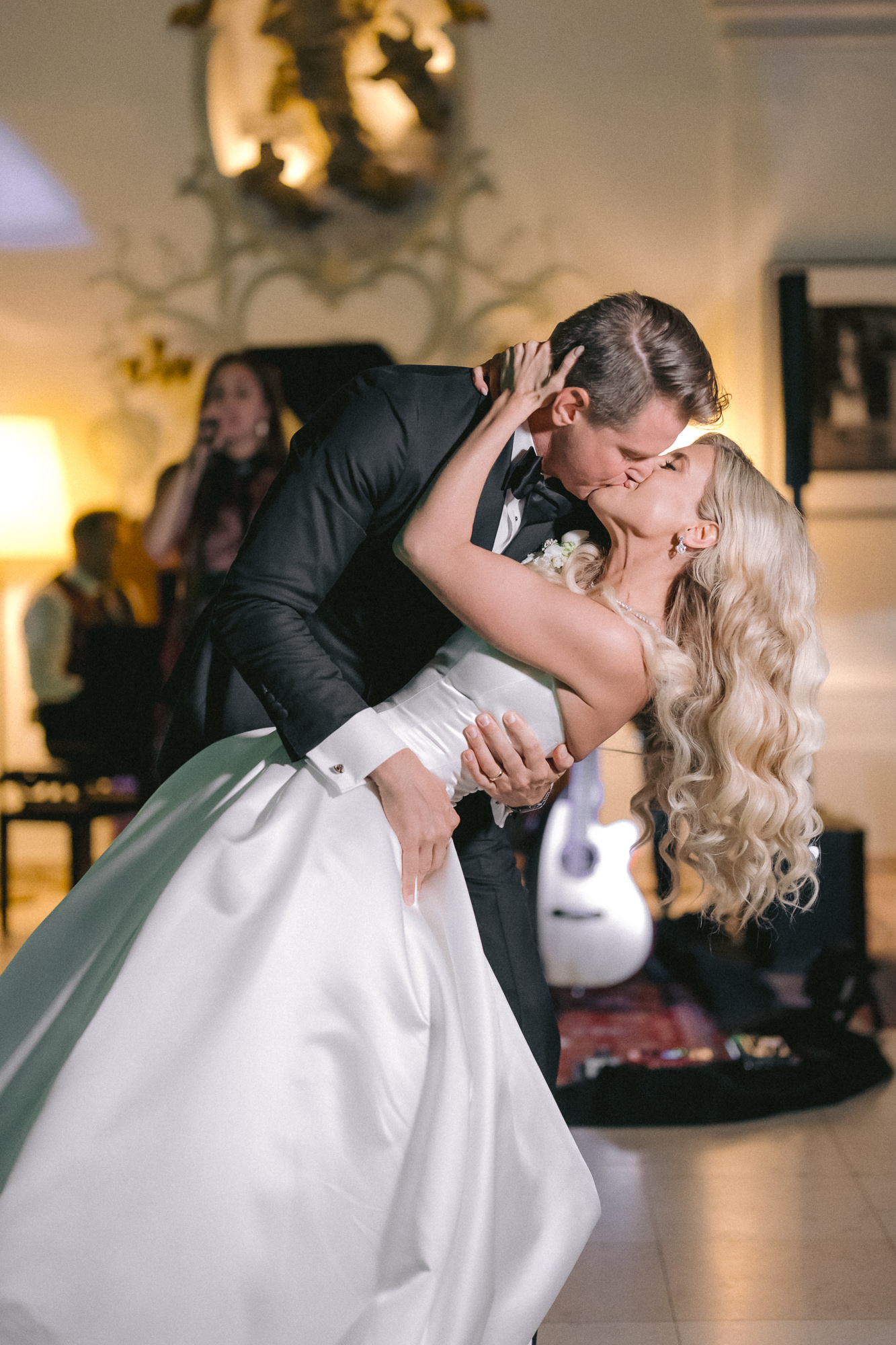 bride and groom first dance at Schloss Leopoldskron 