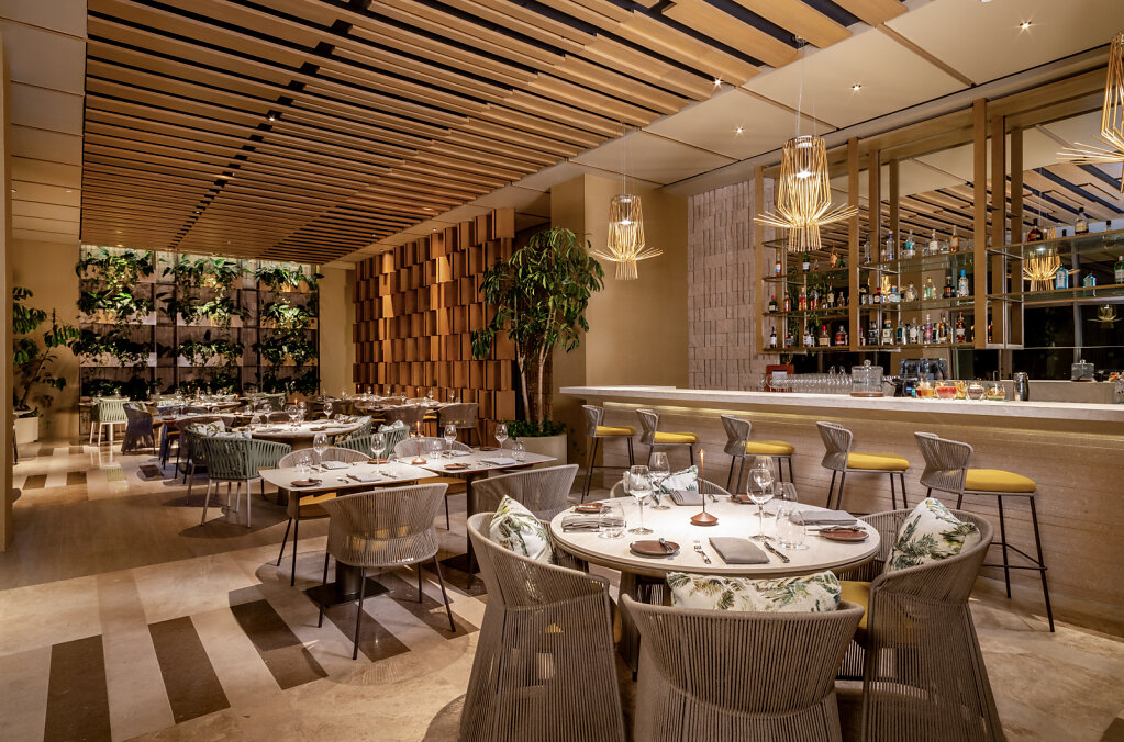 LOTO-RESTAURANT-Grand-Velas-Boutique-Los-Cabos-Velas-Resorts