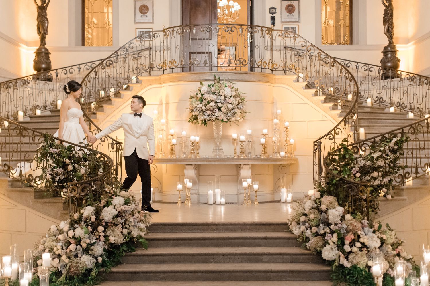 Oheka-Castle-Foyer-CarrieJames_LFP0001-20-2-Millimeter-Photography (1)