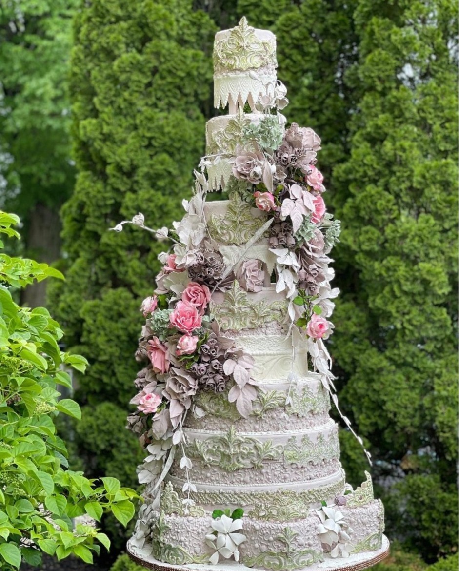 Oheka_Castle Intricate_Pastel_Wedding_ Cake